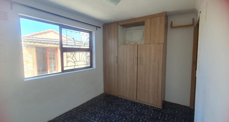 To Let 2 Bedroom Property for Rent in Forest Village Western Cape